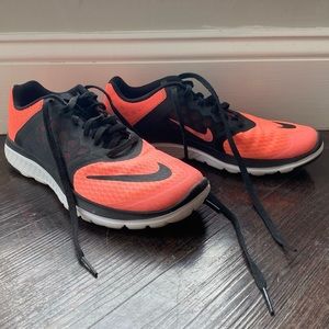 Nike Women’s FS Lite Run 3 Shoes